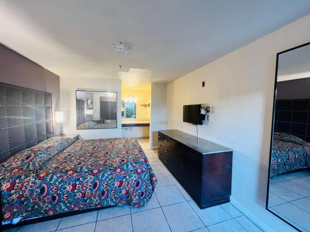 Casa Blanca Express & Suites Cypress Buena Park - Anaheim Area Eksteriør bilde