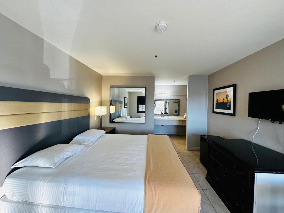 Casa Blanca Express & Suites Cypress Buena Park - Anaheim Area Eksteriør bilde