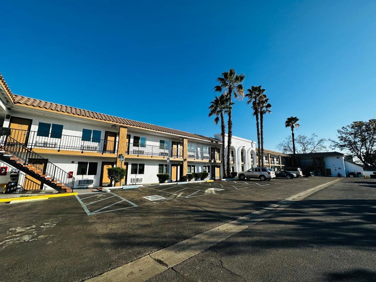 Casa Blanca Express & Suites Cypress Buena Park - Anaheim Area Eksteriør bilde