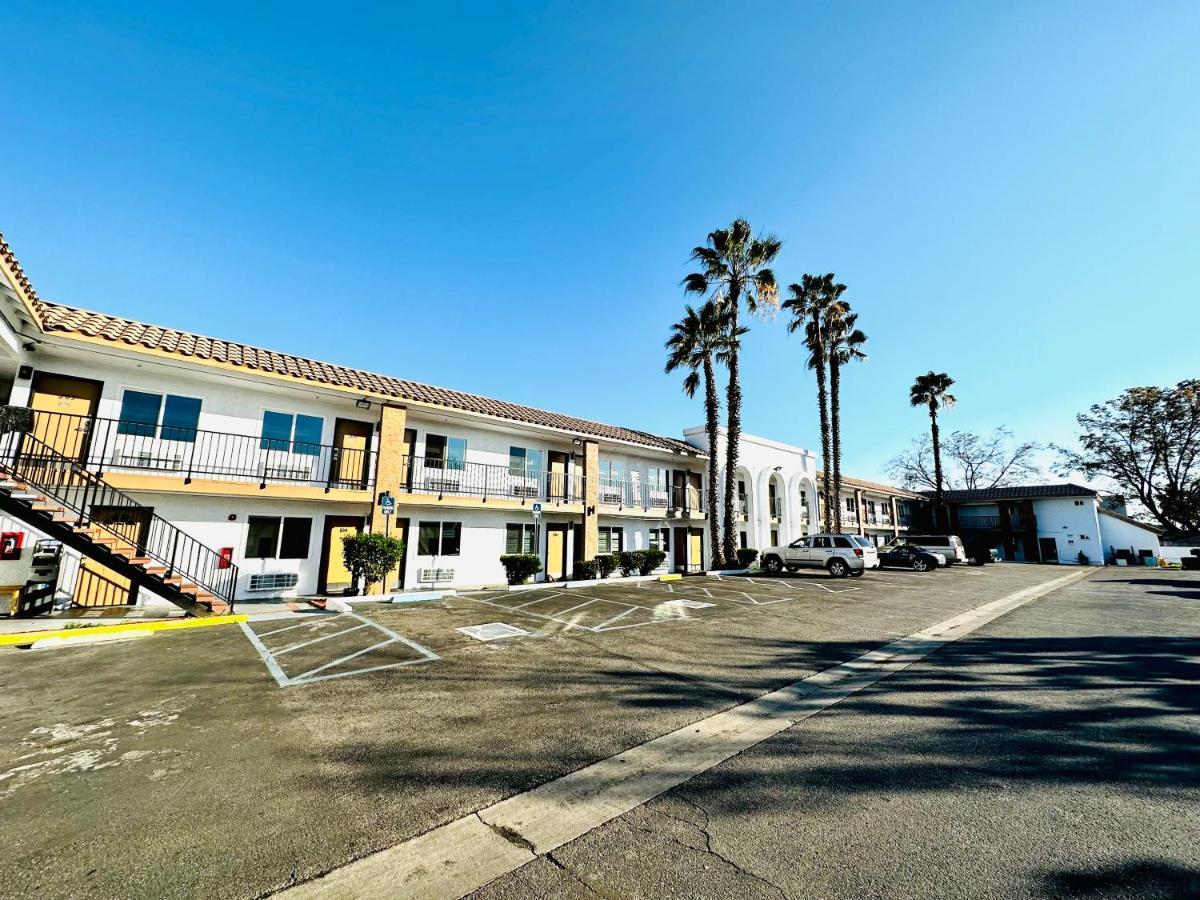 Casa Blanca Express & Suites Cypress Buena Park - Anaheim Area Eksteriør bilde